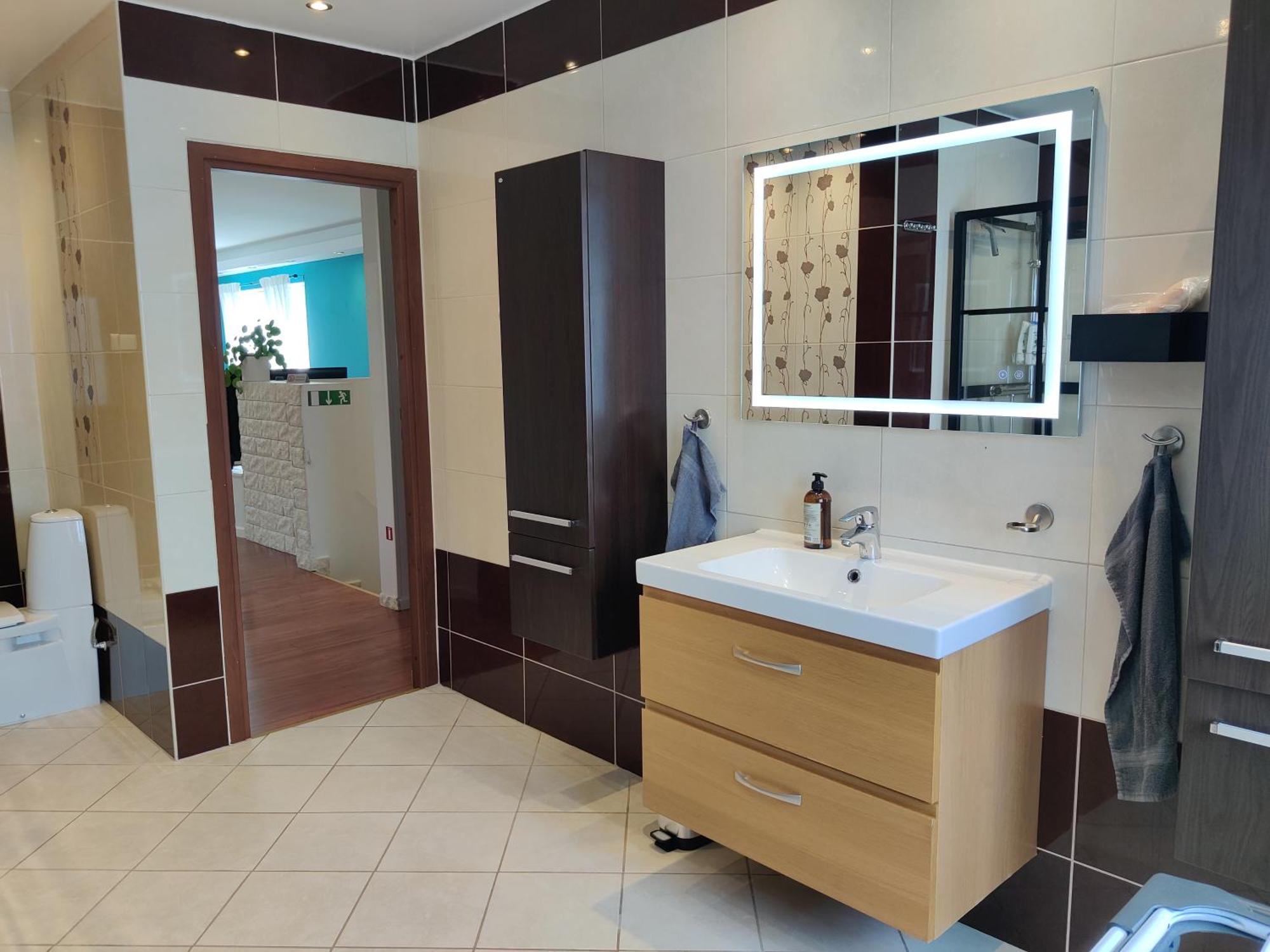 Luxury Villa 130 M2 Centrally Катринехолм Екстериор снимка